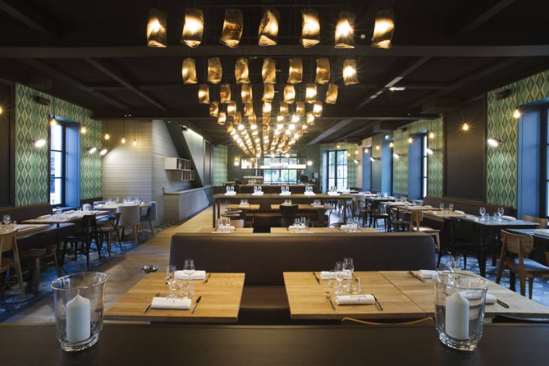 Installation d'enceintes Bose dans le Restaurant L'Octave et ses 3 salles de réunions à Lyon 9